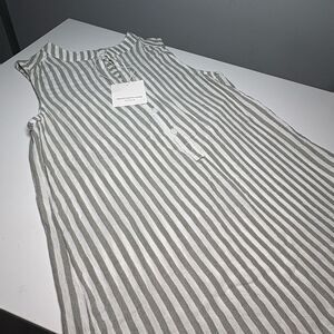 NWT Beachlunchlounge Collection Womens XS Sage Green Striped Button Front Top